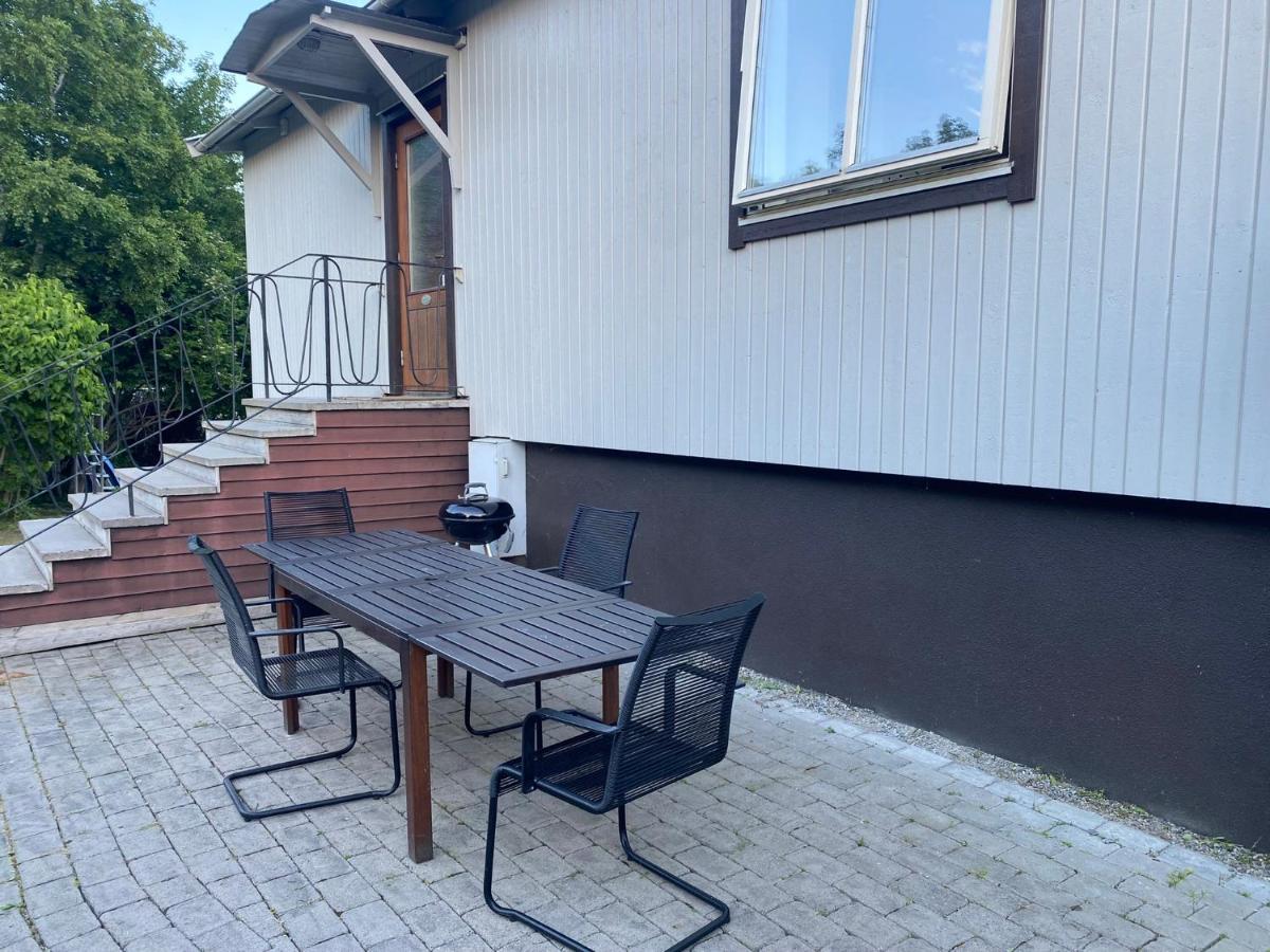 Cheerful Three Room Villa At Stroemstad City Center Eksteriør bilde