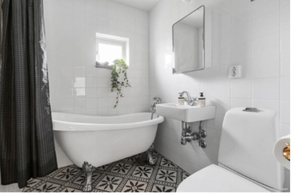 Cheerful Three Room Villa At Stroemstad City Center Eksteriør bilde